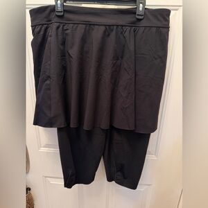 SPANX Womens 3X Booty Boost Skirt Around Knee Capri‎ Leggings Black